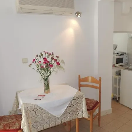 Vesna Old Town Apartman